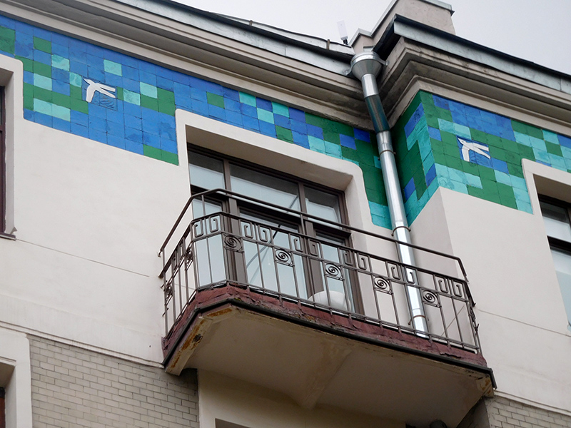 Дом с чайками на Спиридоновке, 36 в Москве