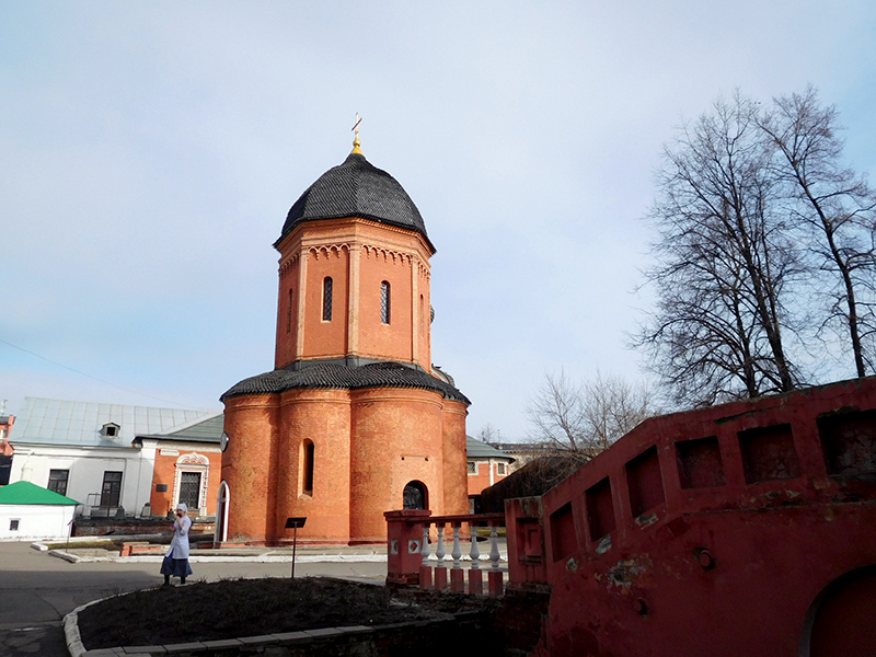 Высоко-Петровский мужской монастырь: собор митрополита Петра