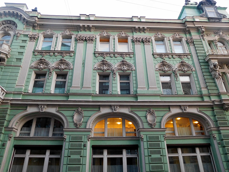 Здание Волжско-Камского банка на Ильинке в Москве