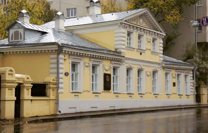 Дом семьи Александра Герцена в Сивцев Вражке, 27 в Москве