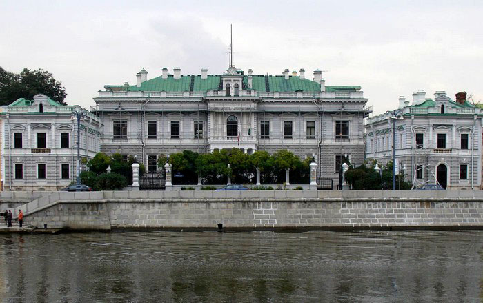 Резиденция посла Великобритании на Софийской набережной, 14 в Москве
