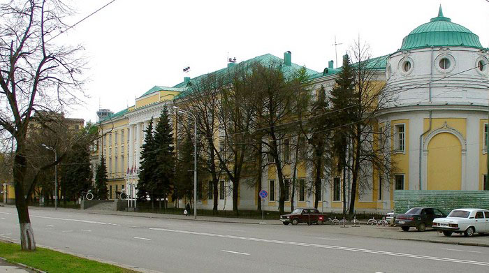 Здание Кригскомиссариата в Москве