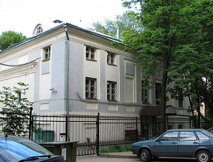 Палаты Ратманова со стороны Большого Козловского переулка