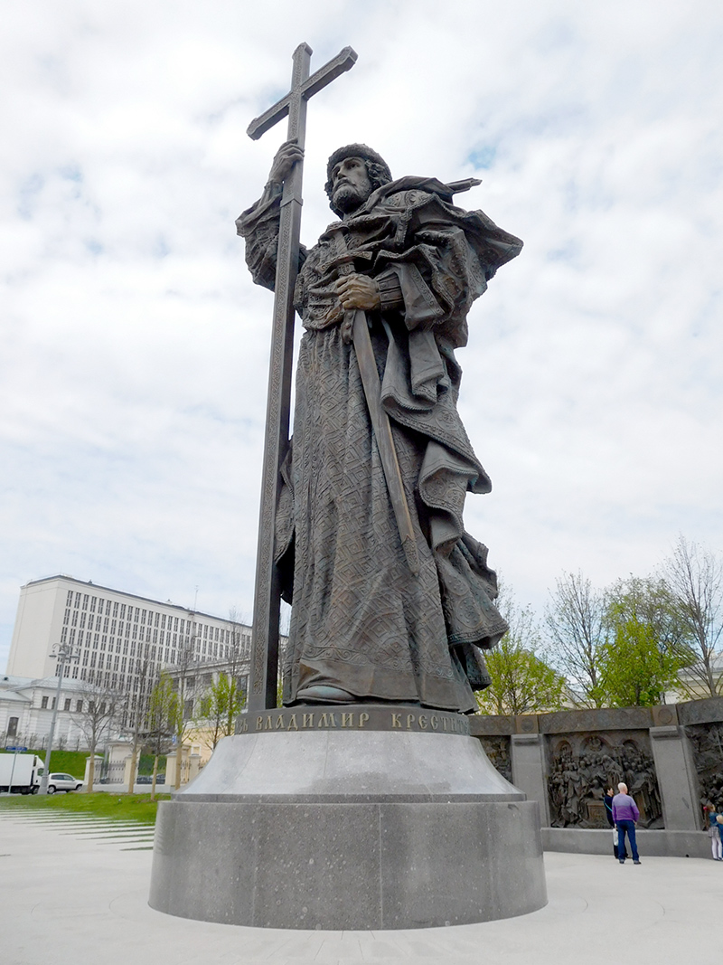 Памятник Великому князю Владимиру на Боровицкой площади