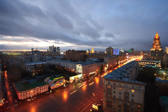 Смоленский бульвар в Москве