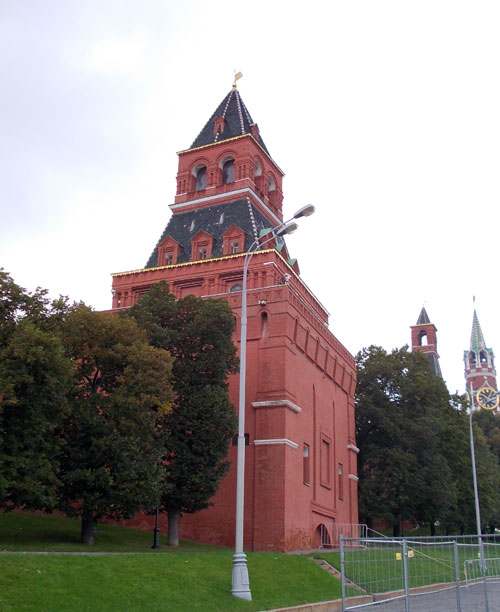 Константино-Еленинская башня московского Кремля