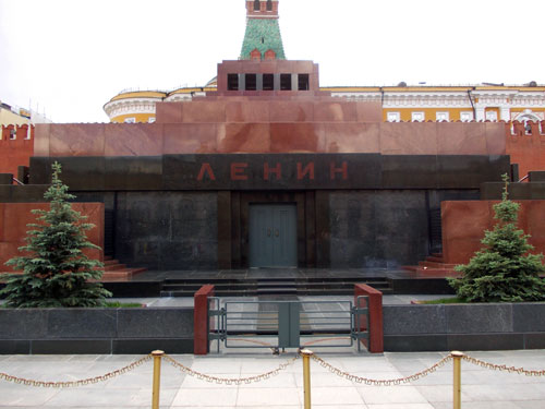 Бывший пост №1 во времена Союза располагался у входа в мавзолей