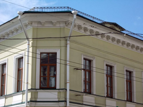 Бывший дом Ушакова-Толзина-Пиколи