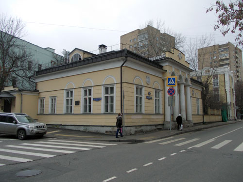 Гагаринский переулок, дом 15 в Москве