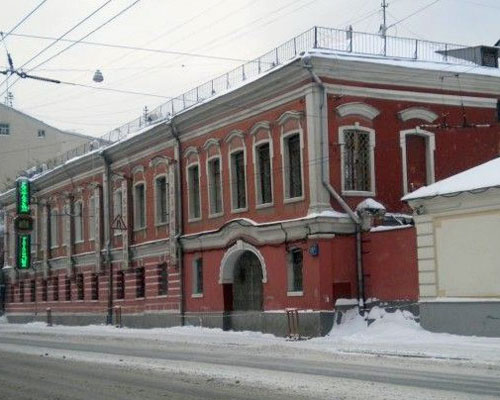 Улица Старая Басманная, 15А - усадьба Голицына