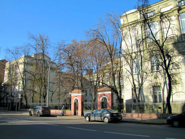 Переулок Хользунова, 14 и 16 в Москве