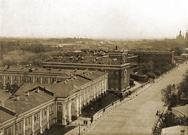 Слободской дворец в Москве на Второй Бауманской улице