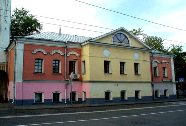 Самое старое здание в Москве за Земляным валом