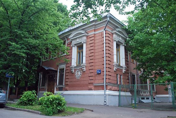 Дом Мейера в переулке Чернышевского, 4 в Москве