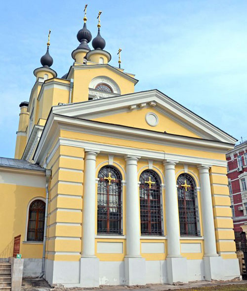 Покровский храм на Нижней Красносельской улице в Москве