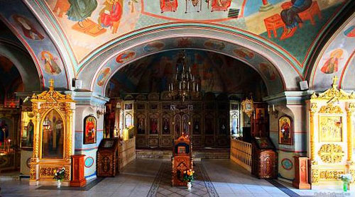 Покровский храм на Волоколамском шоссе в Москве