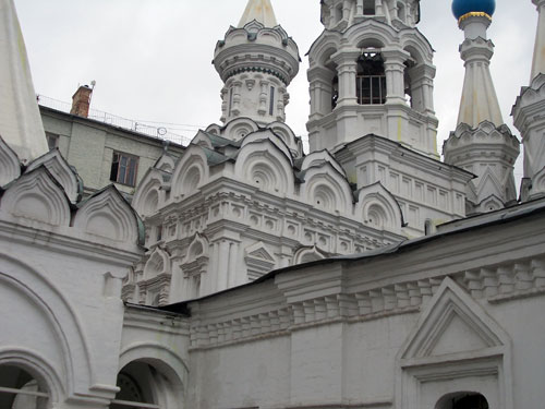 Рождественская церковь в Путинках