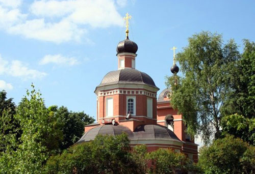 Храм Рождества Христова в Черневе в Москве
