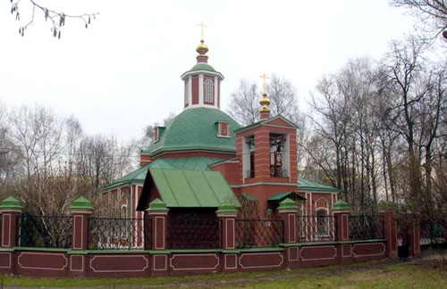 Храм Троицы Живоначальной в Воронцове