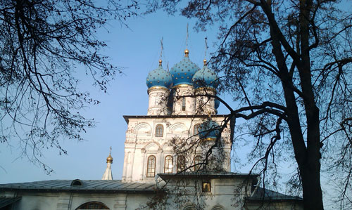 Купола храма Казанской иконы Божией матери в Коломенском
