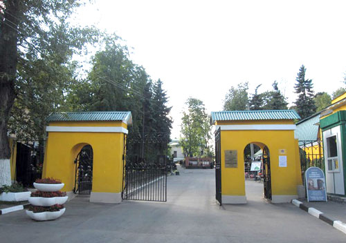 Даниловское кладбище в Москве