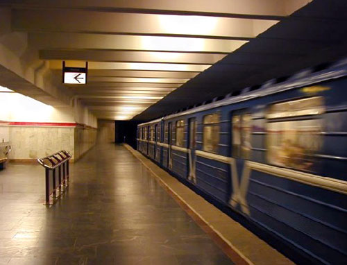 Первомайская станция метро