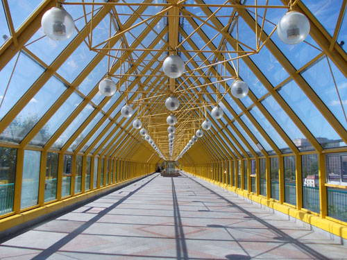 Галерея Андреевского пешеходного моста