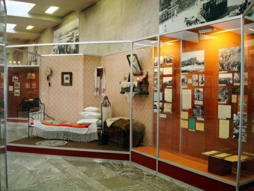 Экспозиция одного из залов музея "Красная Пресня"