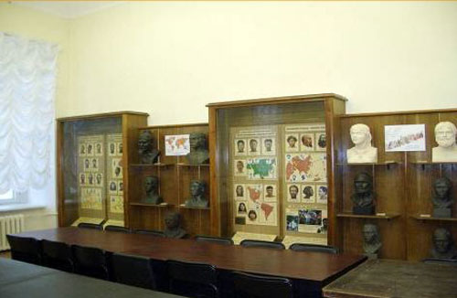 Антропологический музей в Москве на Моховой улице