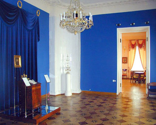 Экспозиция музея-квартиры Пушкина в Москве