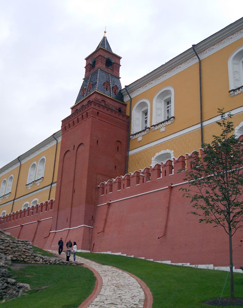 Средняя Арсенальная башня московского Кремля в Москве