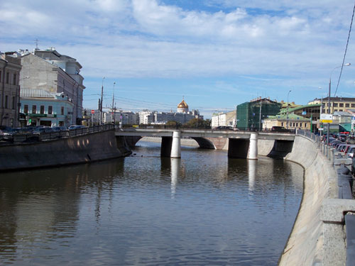 Чугунный мост в Москве