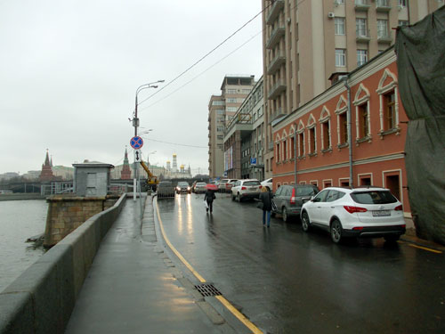 Берсеневская набережная в Москве