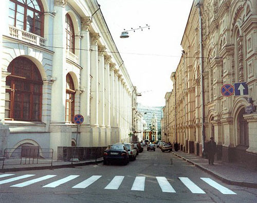 Хрустальный переулок в Москве