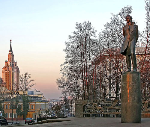 Лермонтовская площадь в Москве