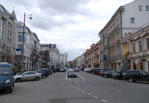 Улица Петровка в Москве