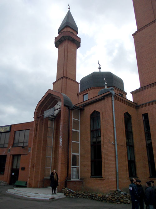 Мечеть на улице Хачатуряна в Москве